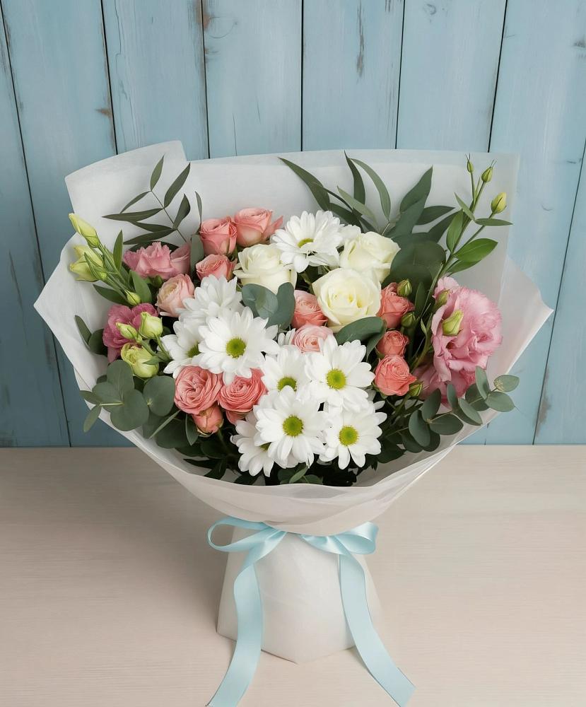 Букет цветов из: Розы, Лизиантусы и Хризантемы в Ершово