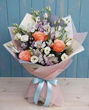 Букет цветов из:  Лизиантусы, Розы, Альстромерии и Гипсофила в Ершово