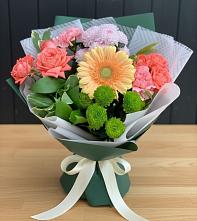 Букет цветов из:  Гвоздики, Розы, Герберы и Хризантемы #REPLACE_PRED# Ершово