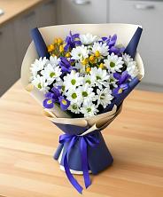 Букет цветов из:  Розы, Ирисы и Хризантемы в Ершово