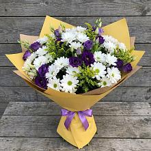 Букет цветов из:  Ирисы, Хризантемы и Ромашки в Ершово